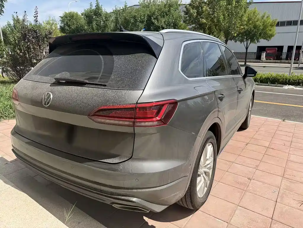 Volkswagen Touareg — миниатюра 8