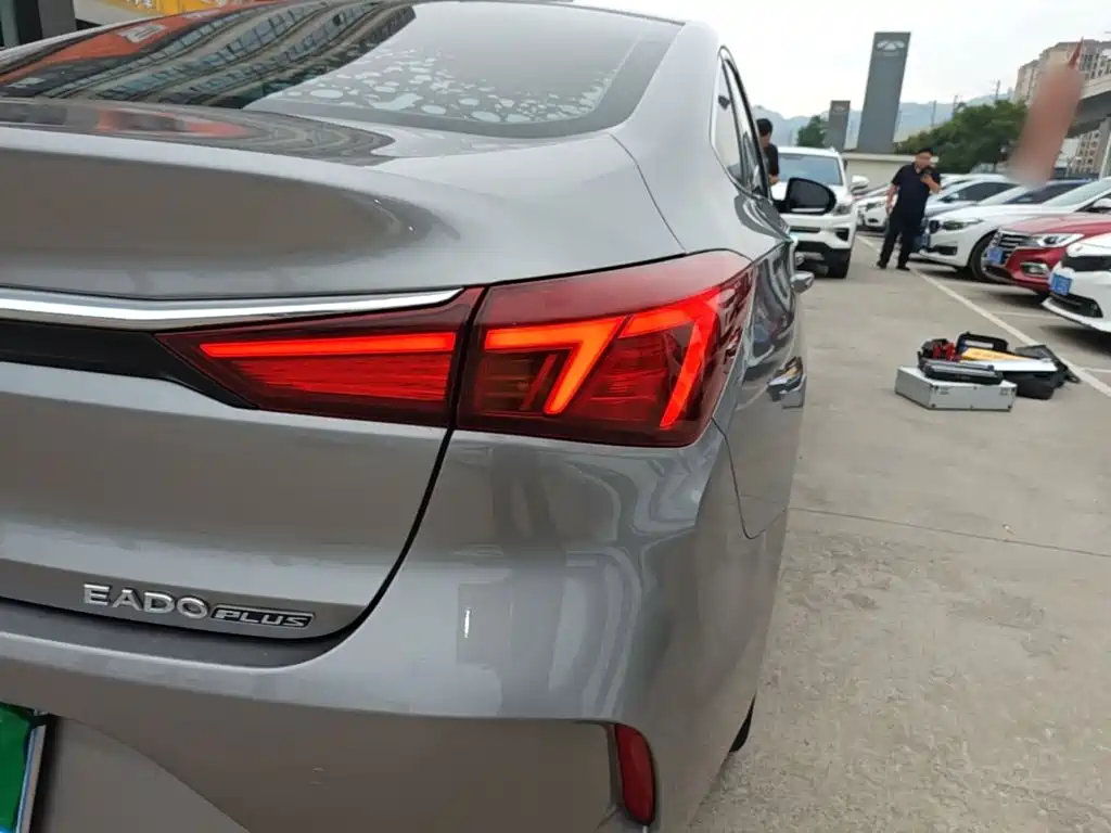 Changan Eado — миниатюра 8