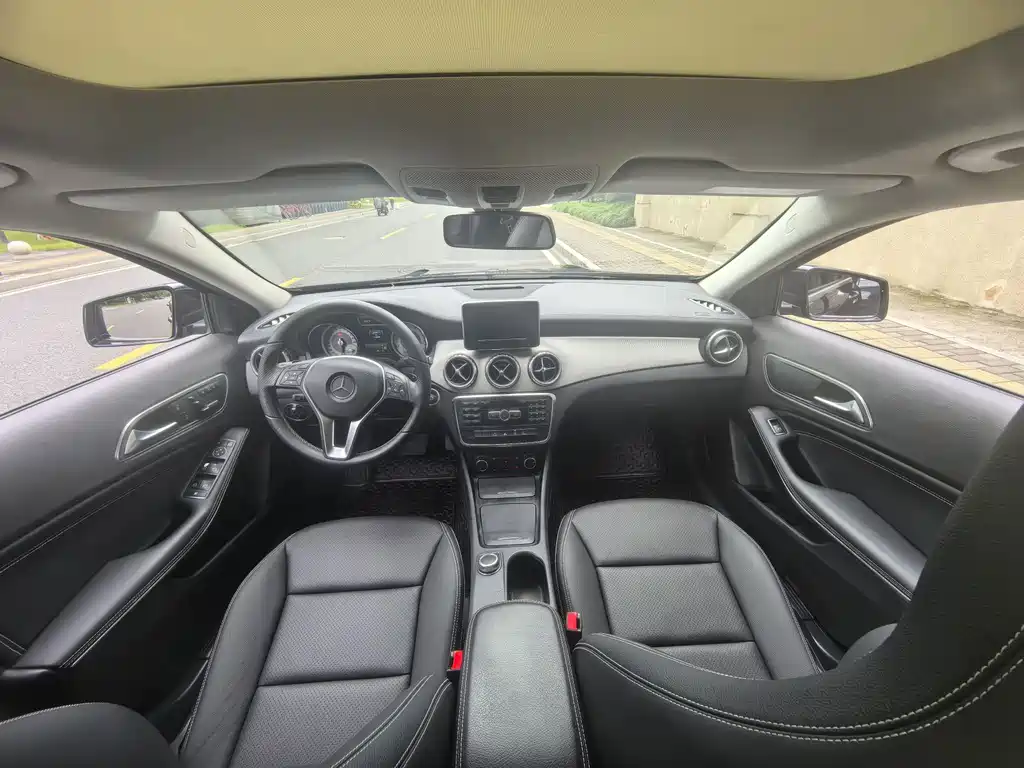 Mercedes-Benz GLA — миниатюра 17