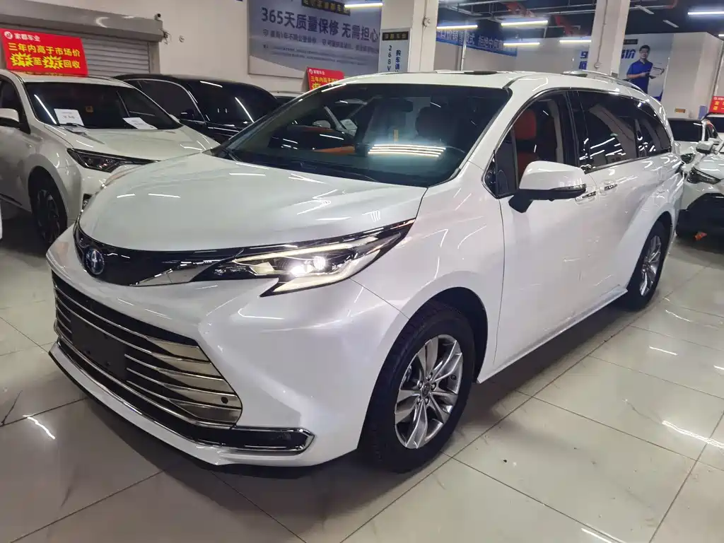 Toyota Sienna 2023