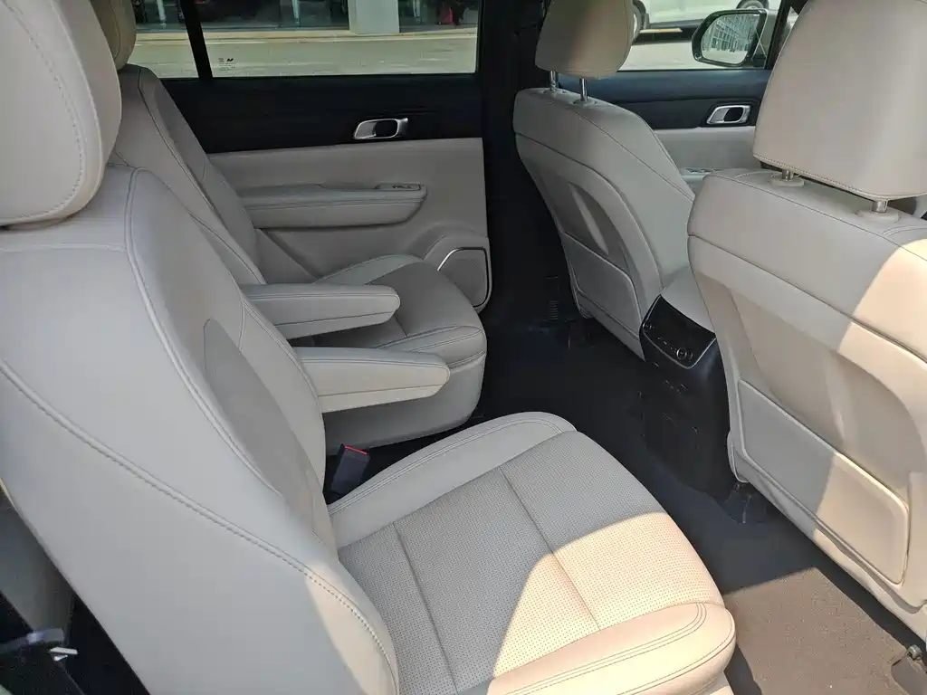 Li Auto Li ONE — миниатюра 11