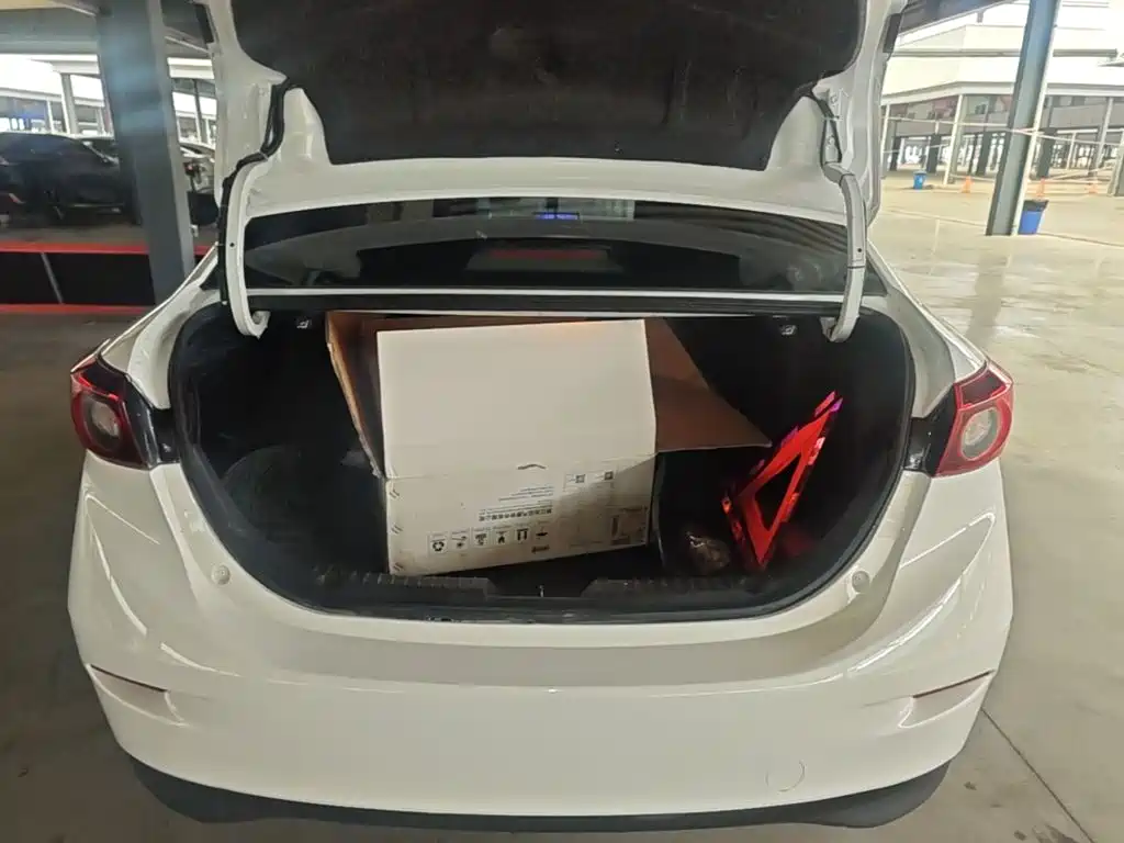 Mazda 3 Axela — миниатюра 19