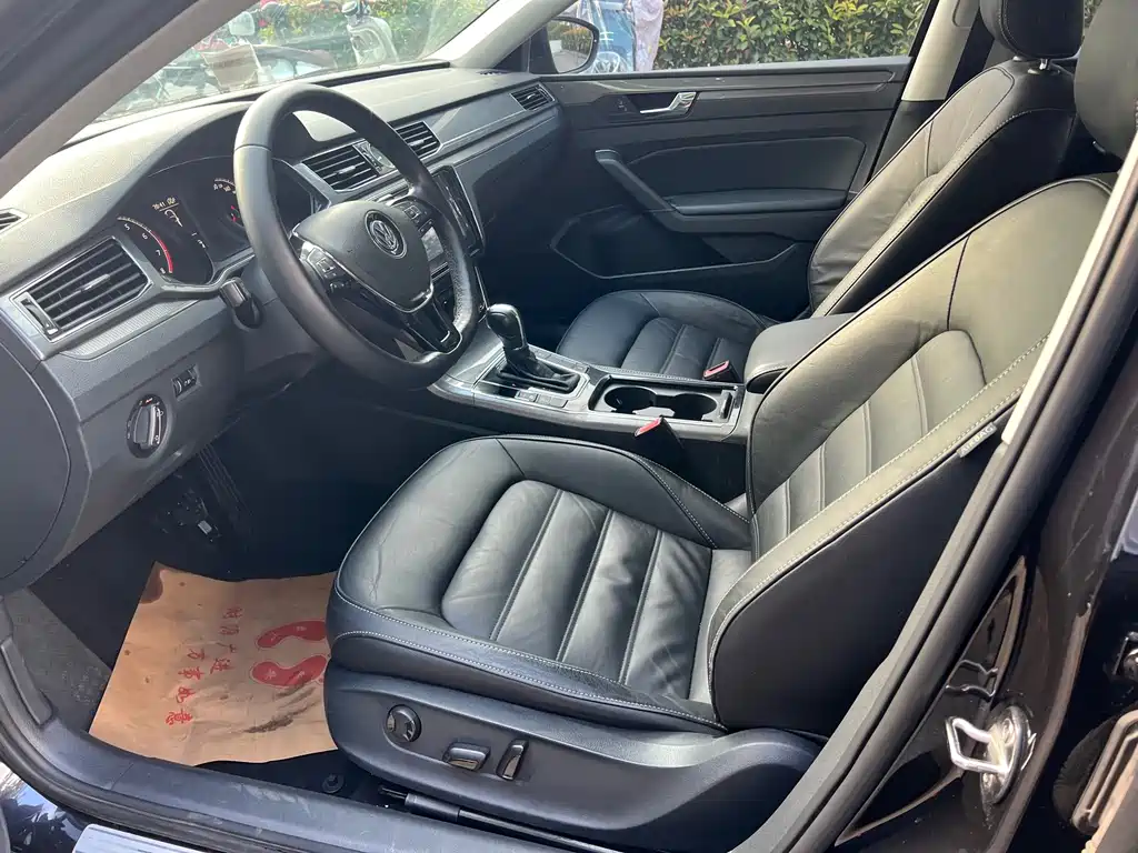 Volkswagen Passat — миниатюра 9