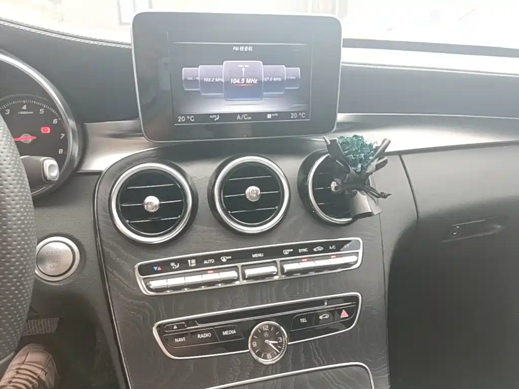 Mercedes-Benz C-Class — миниатюра 13