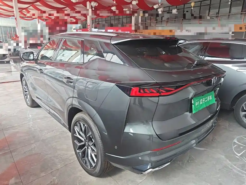 Changan UNI-Z New Energy — миниатюра 5