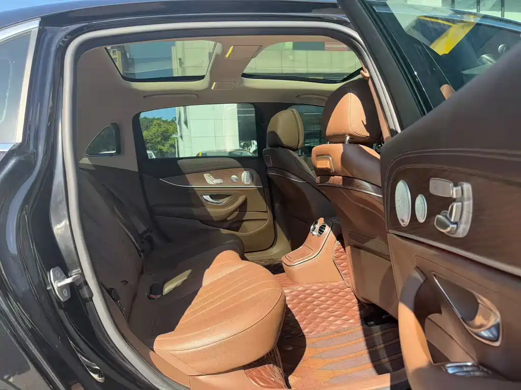 MERCEDES-BENZ  E CLASS