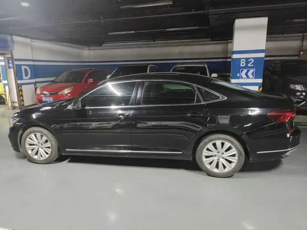Volkswagen Passat — миниатюра 4