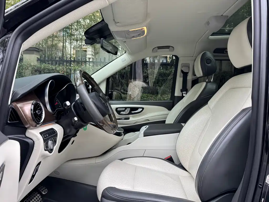 MERCEDES-BENZ V CLASS