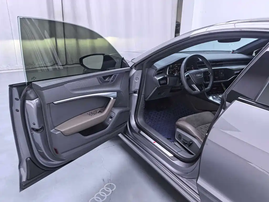 Audi A7L — миниатюра 4