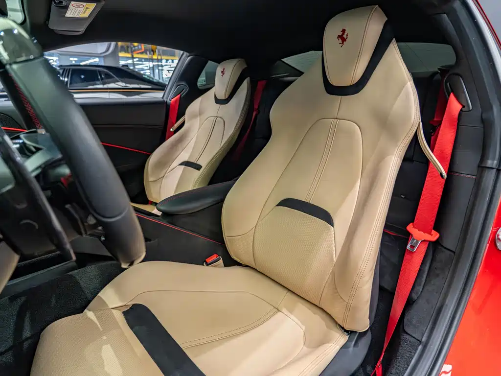 Ferrari Roma 2020 3.9T V8