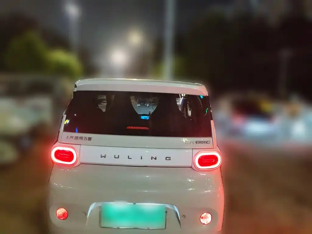 Wuling MINIEV — миниатюра 5