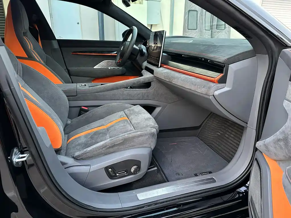 ZEEKR EXTREME KRYPTON 001