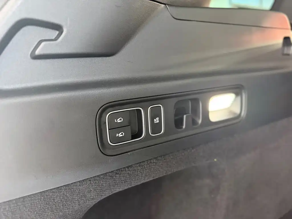 Li Auto Li L7 — миниатюра 12