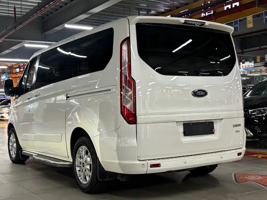 Ford Tourneo 2017 2.0T AT