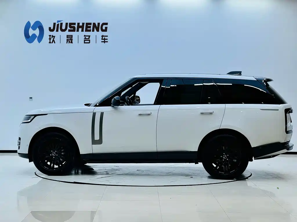 Land Rover Range Rover 2023 3.0 L6 360PS