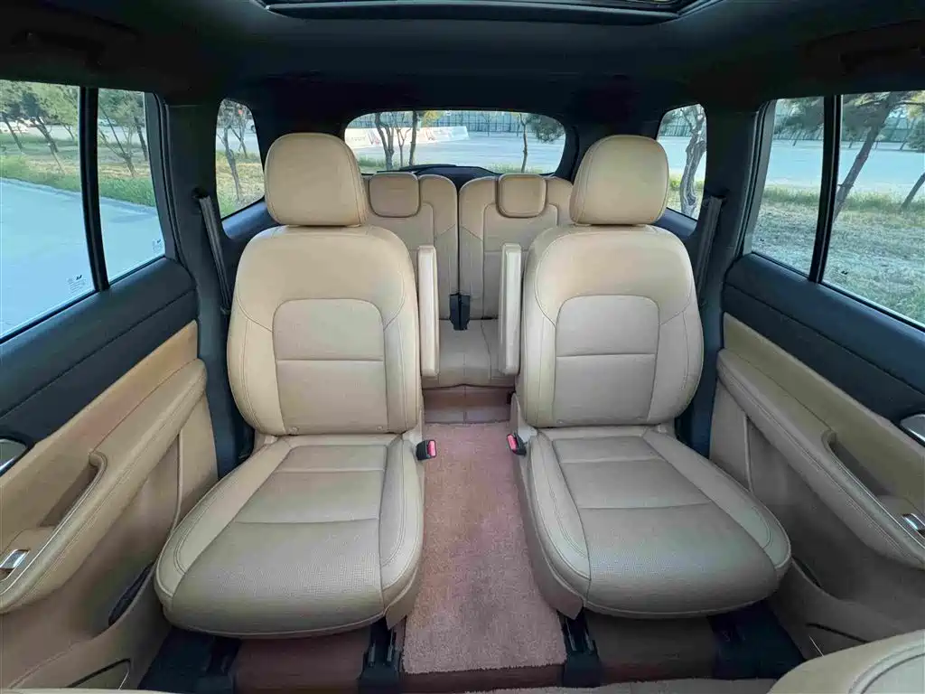 Li Auto Li ONE — миниатюра 13