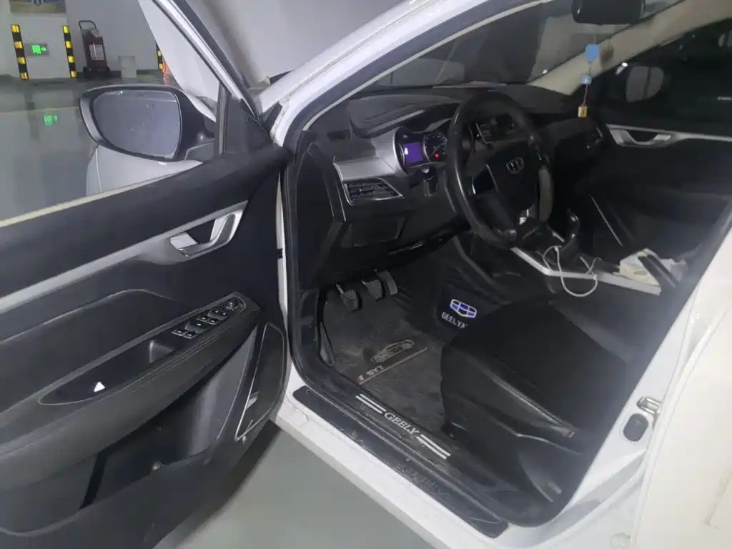 Geely Vision — миниатюра 12