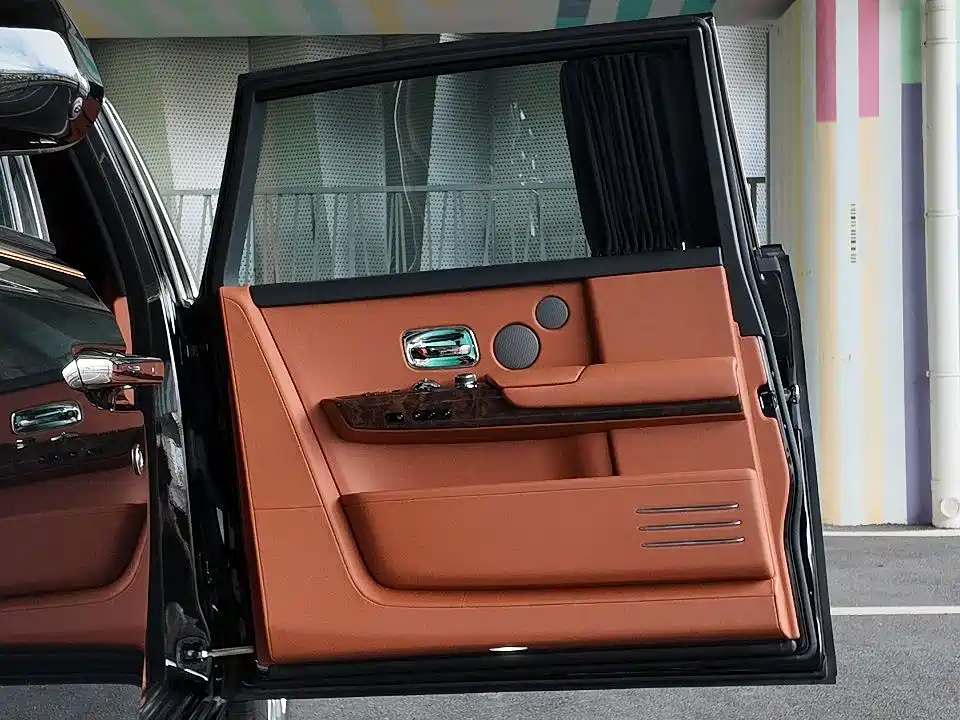 Rolls-Royce Phantom — миниатюра 8