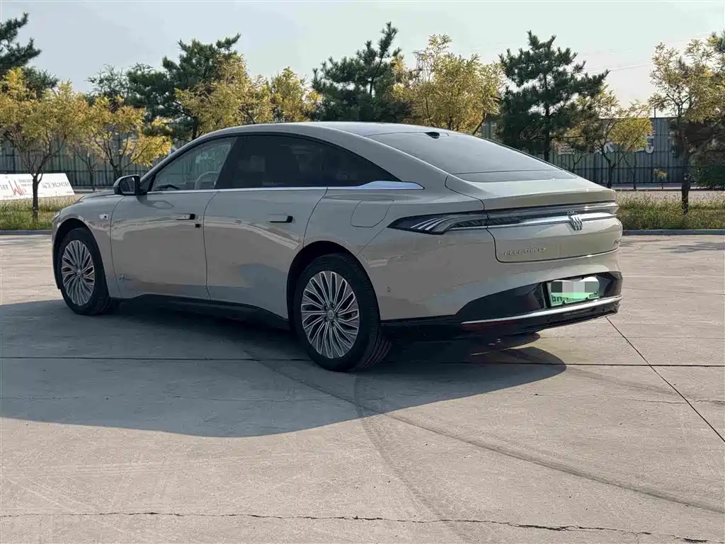 Buick Electra L7 — миниатюра 5