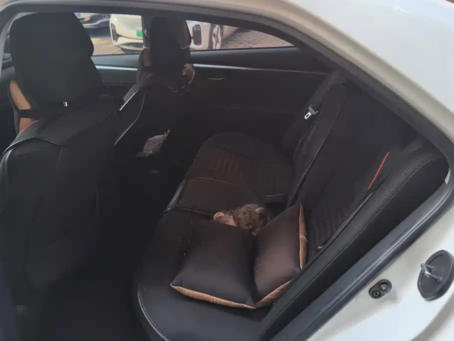 Toyota Corolla — миниатюра 11