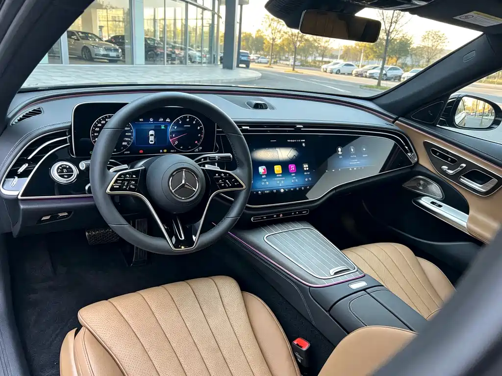 Mercedes-Benz E-Class — миниатюра 6