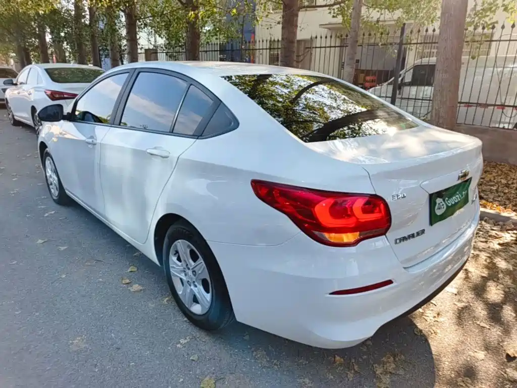 Chevrolet Cavalier — миниатюра 5