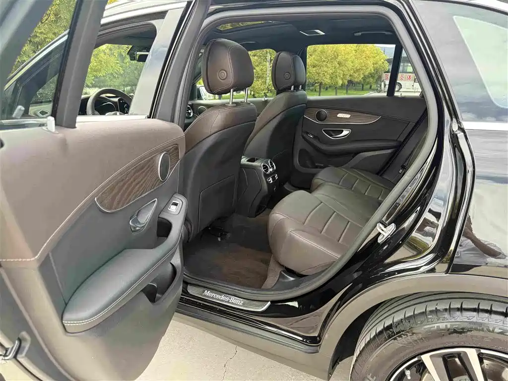 Mercedes-Benz GLC — миниатюра 11