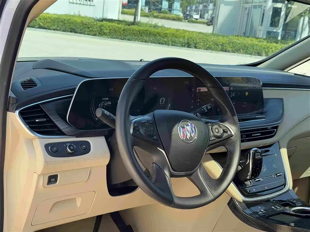 Buick GL8 — миниатюра 6