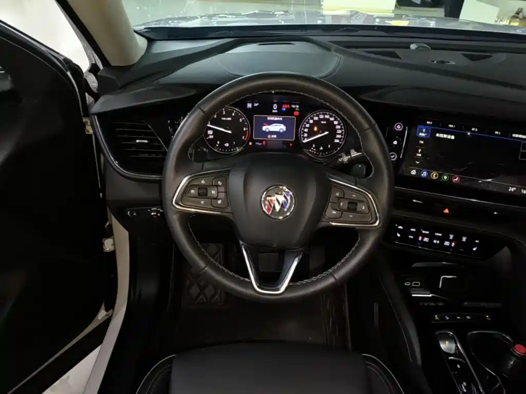 Buick Envision Plus — миниатюра 10