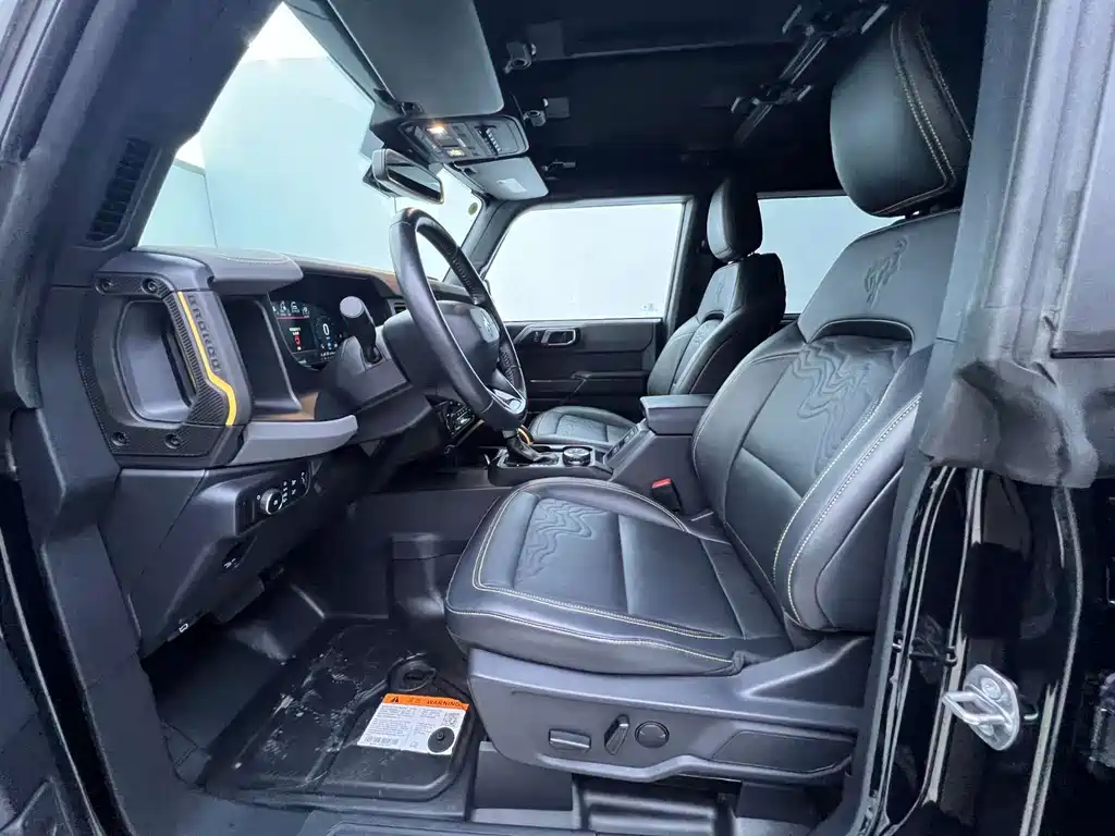 Ford Bronco — миниатюра 12