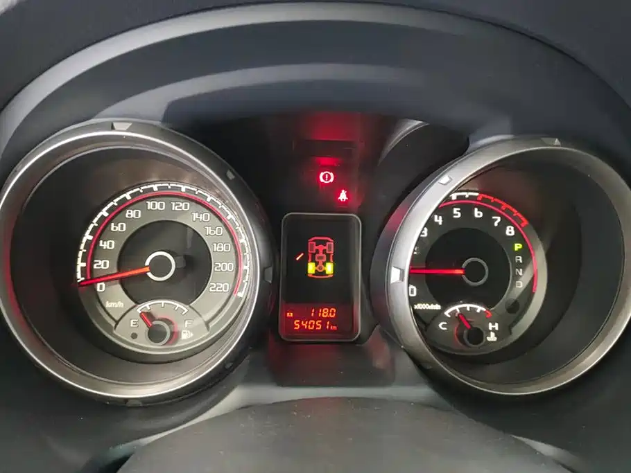 Mitsubishi Pajero (Import) — миниатюра 14
