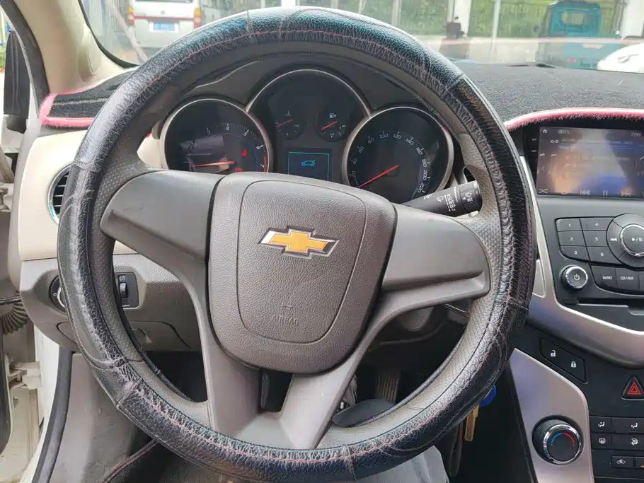 Chevrolet Cruze — миниатюра 15