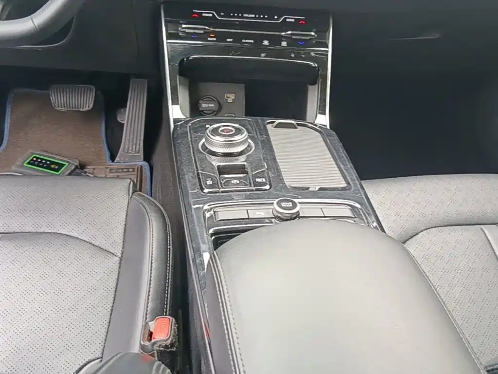 Kia K5 — миниатюра 14
