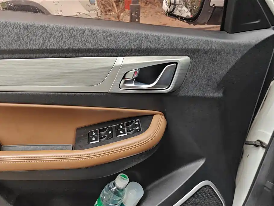 GEELY AUTOMOBILE VISION X6