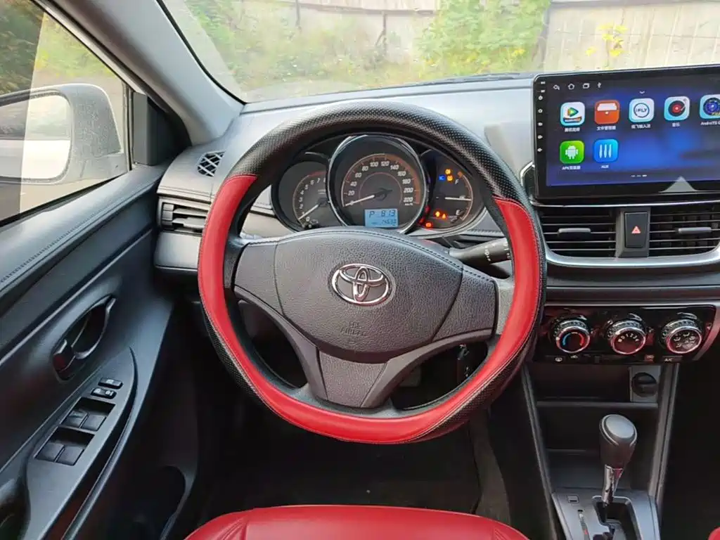 Toyota Yaris L — миниатюра 11