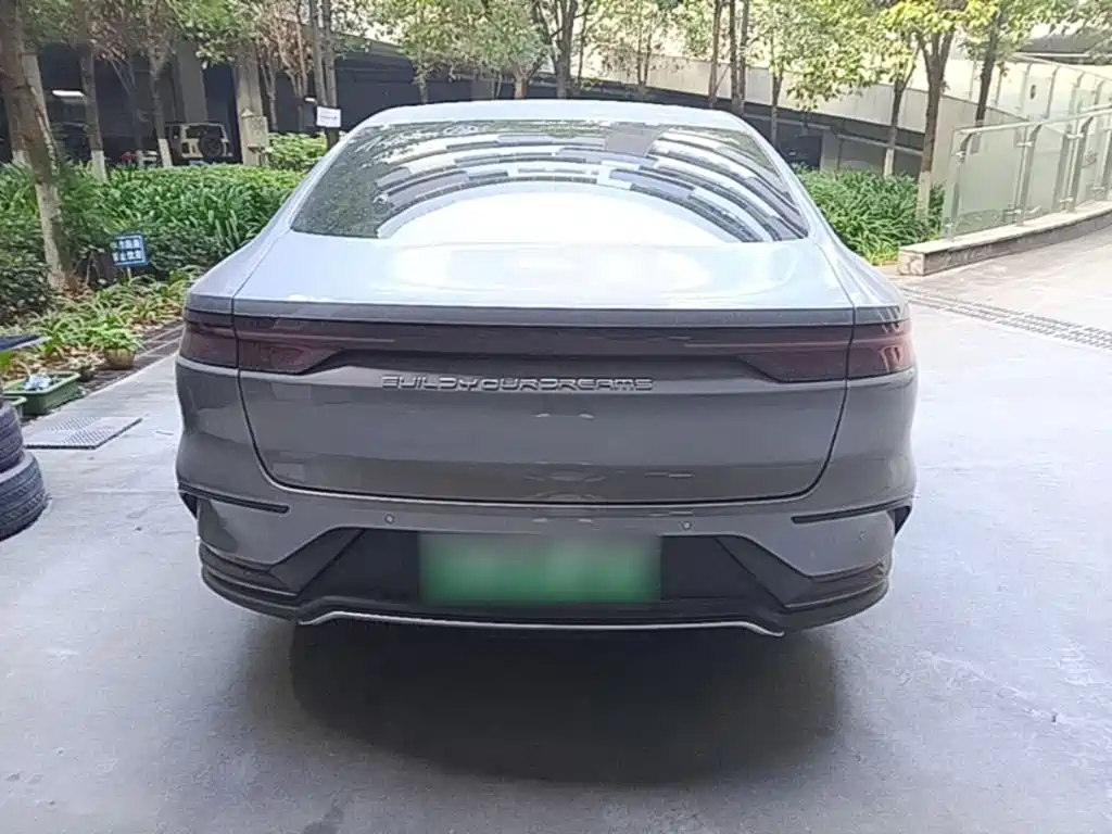 BYD Han — миниатюра 6