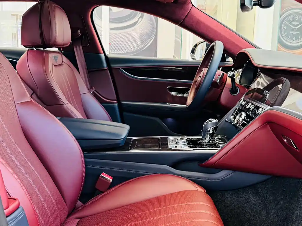 Bentley Flying Spur — миниатюра 7
