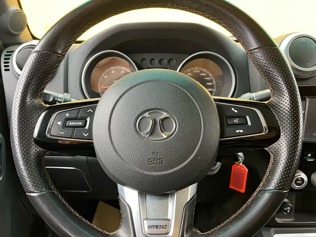 BAIC BJ40 2016 40L 2.3T AT Premium