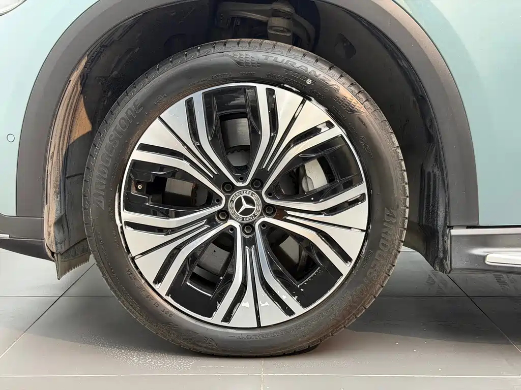 Mercedes-Benz EQE SUV — миниатюра 9