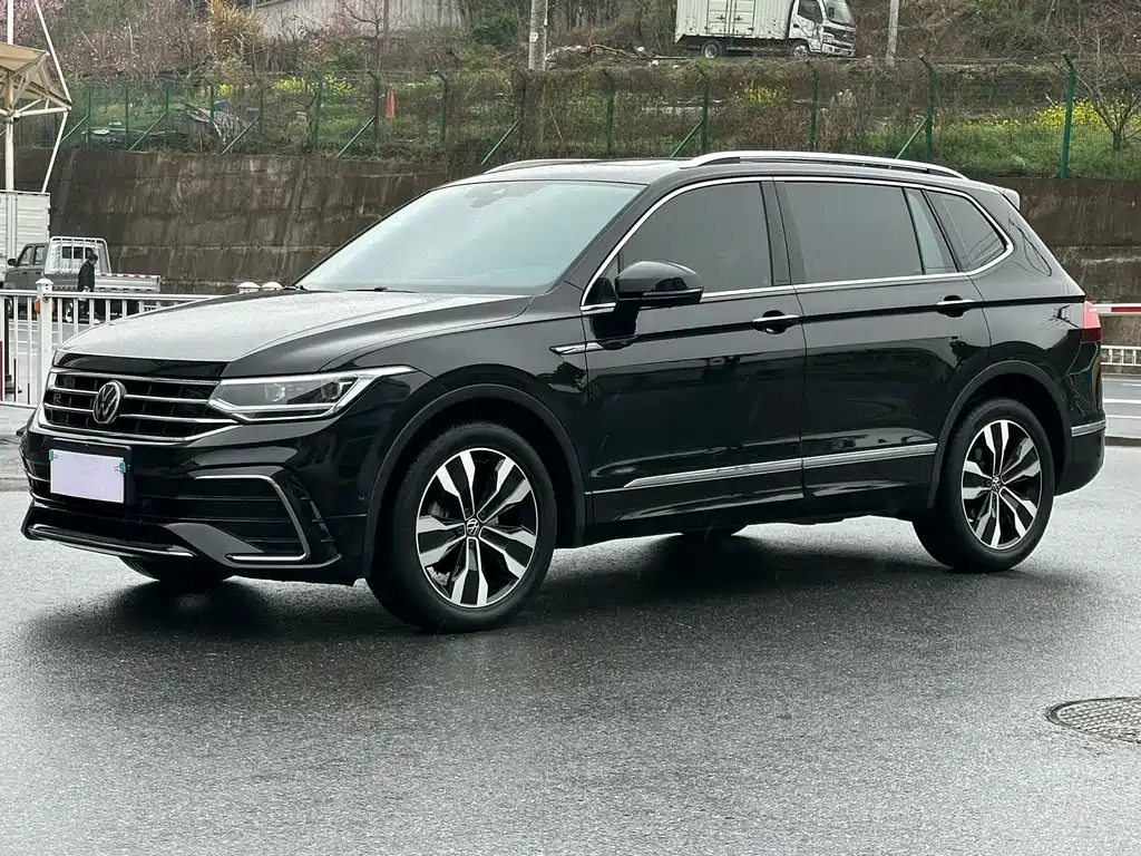 Volkswagen Tiguan L 2023