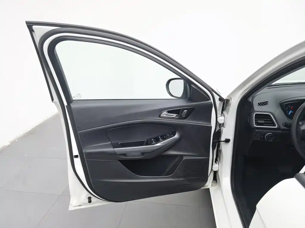 Ford Escort — миниатюра 8