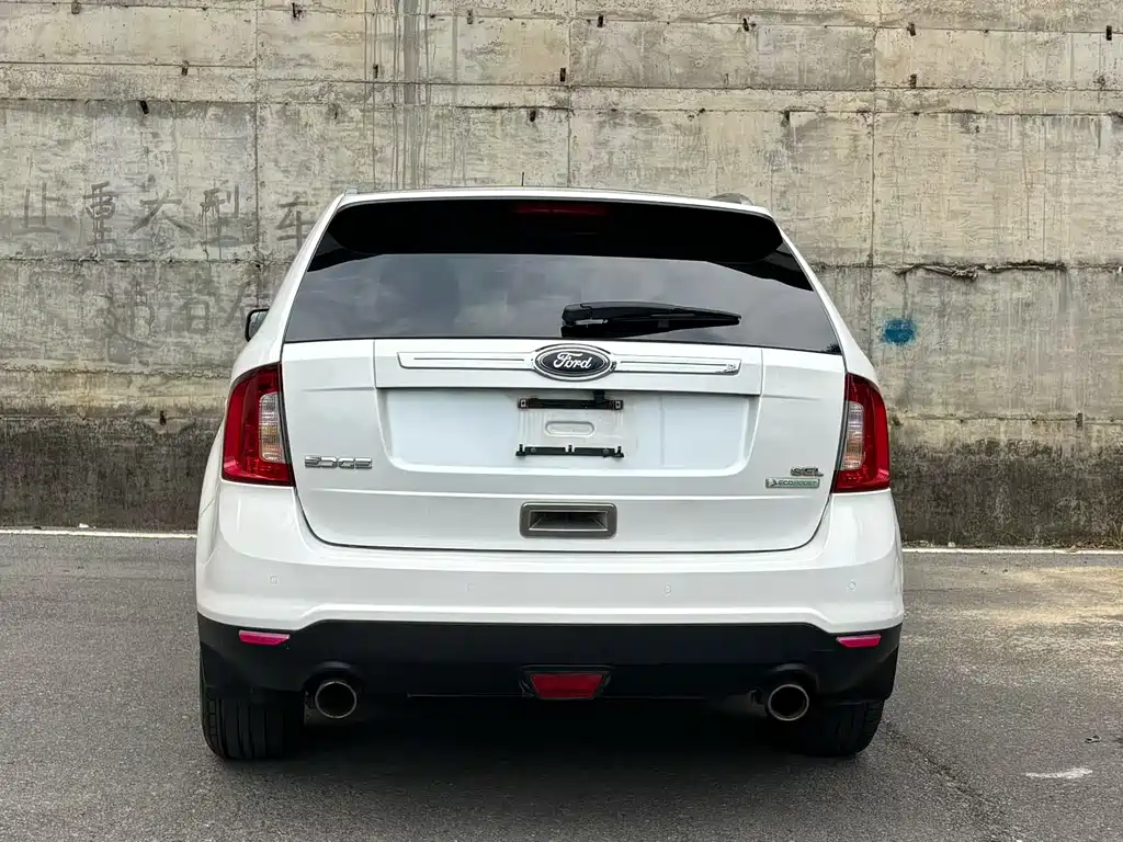 Ford Edge (Import) — миниатюра 5