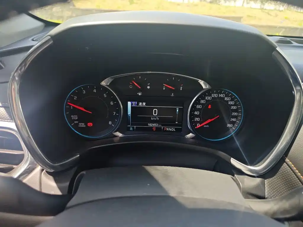 Chevrolet Equinox — миниатюра 12