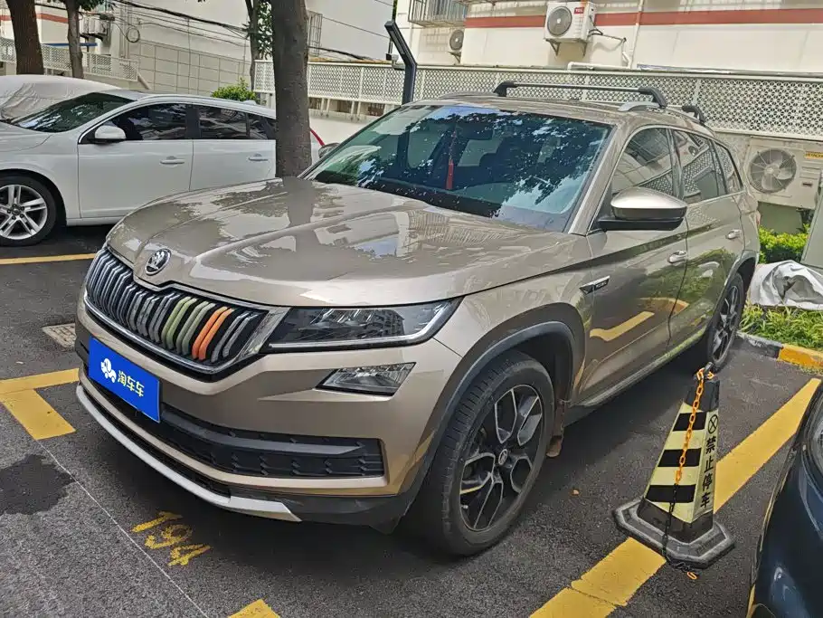 Skoda Kodiaq 2018 TSI330 7 мест Luxury