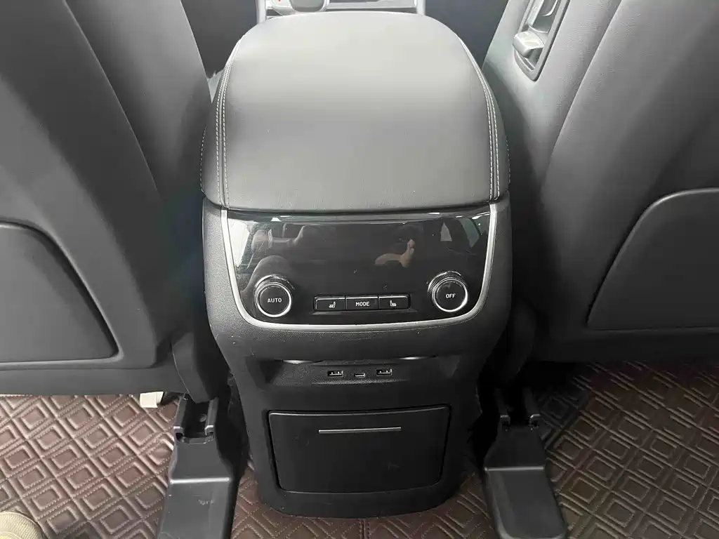 Li Auto Li ONE — миниатюра 24
