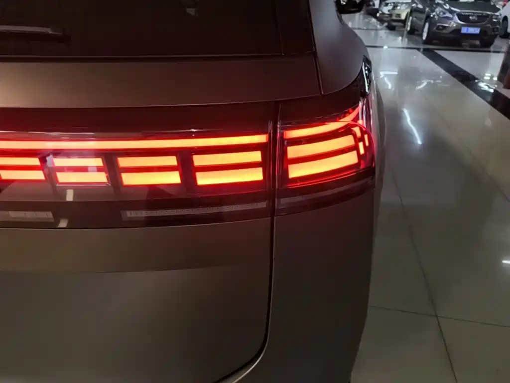 Volkswagen Teramont — миниатюра 8