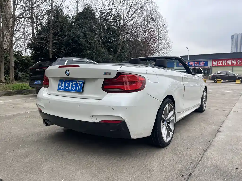 BMW 2 SERIES