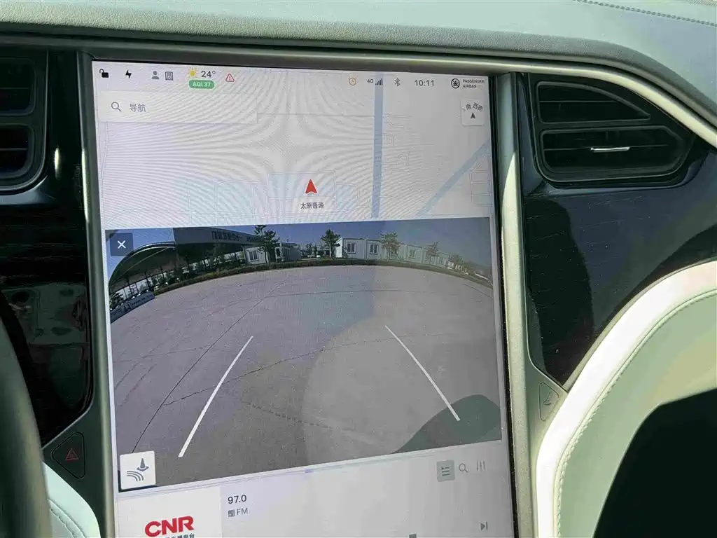 Tesla Model X — миниатюра 20