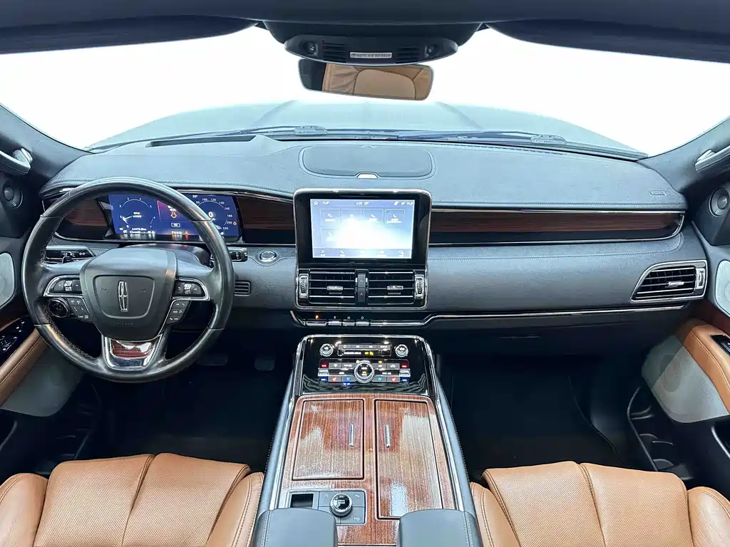 Lincoln Navigator — миниатюра 6