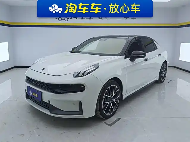 2020 Lynk & Co 03